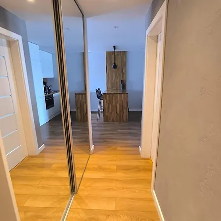 I Parking Przymorze - Plaza 20 Min Spacerem Apartman